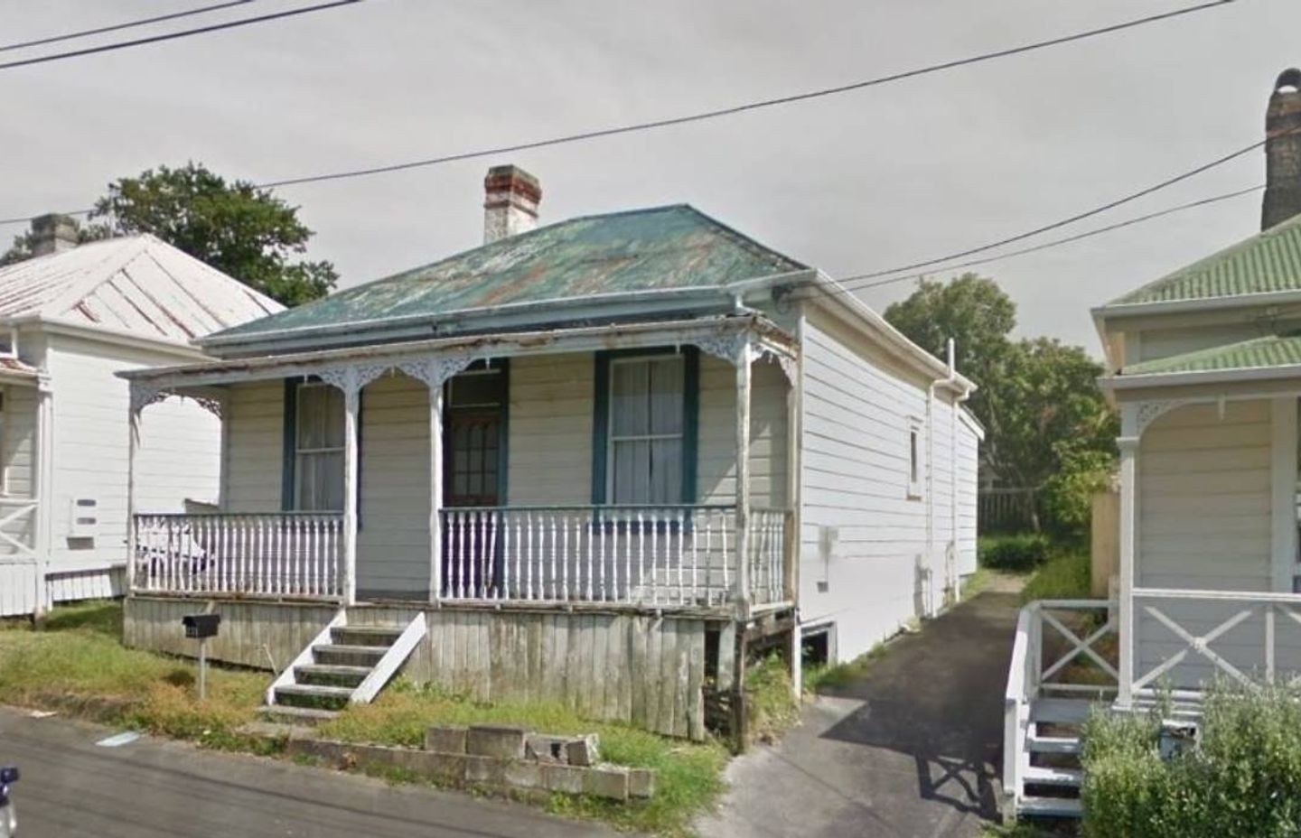 Peter Wolfkamp's Devonport Villa Transformation with Escea's New DF990 Gas Fire