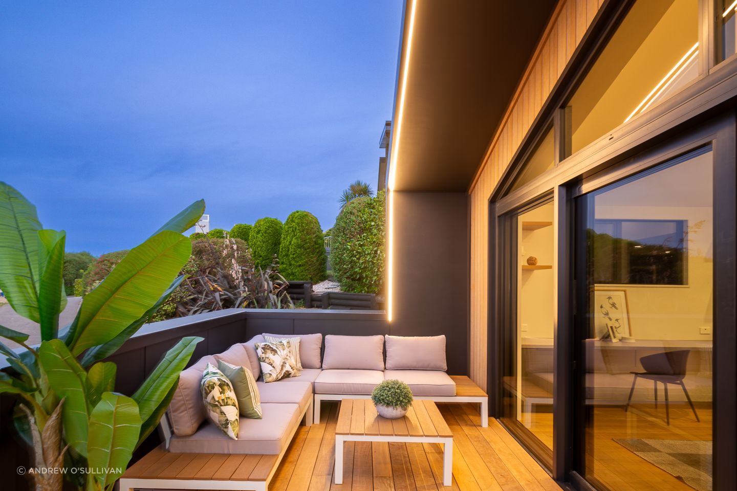 One Stop Deck Shop provided more than just the timber decking at the home.  It provided free expert advice on the right decking timber to suit the family's budget and personal preference.