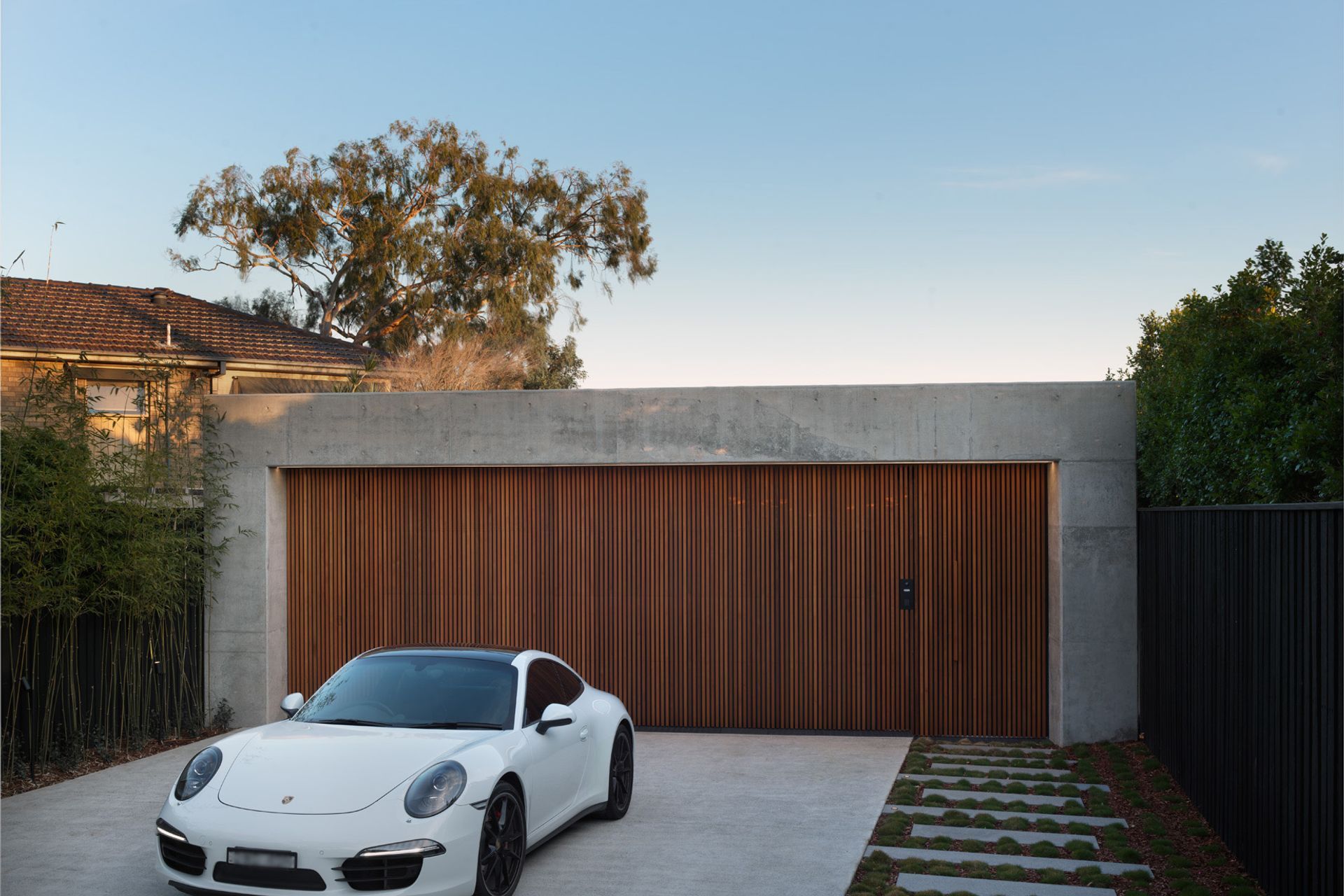 Oyster Bay House by Couvaras Architects | Photography by Luke Butterly