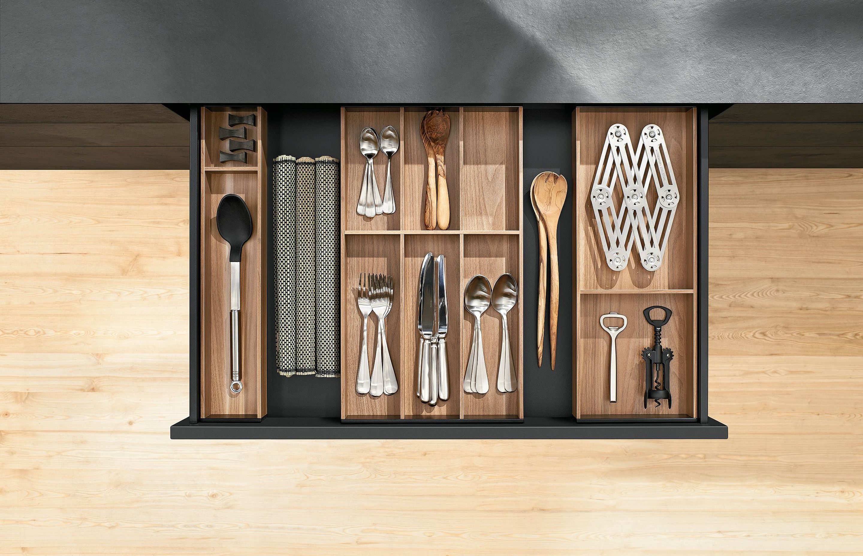 Storage within storage: How AMBIA-LINE makes drawers and pull-outs work like a dream