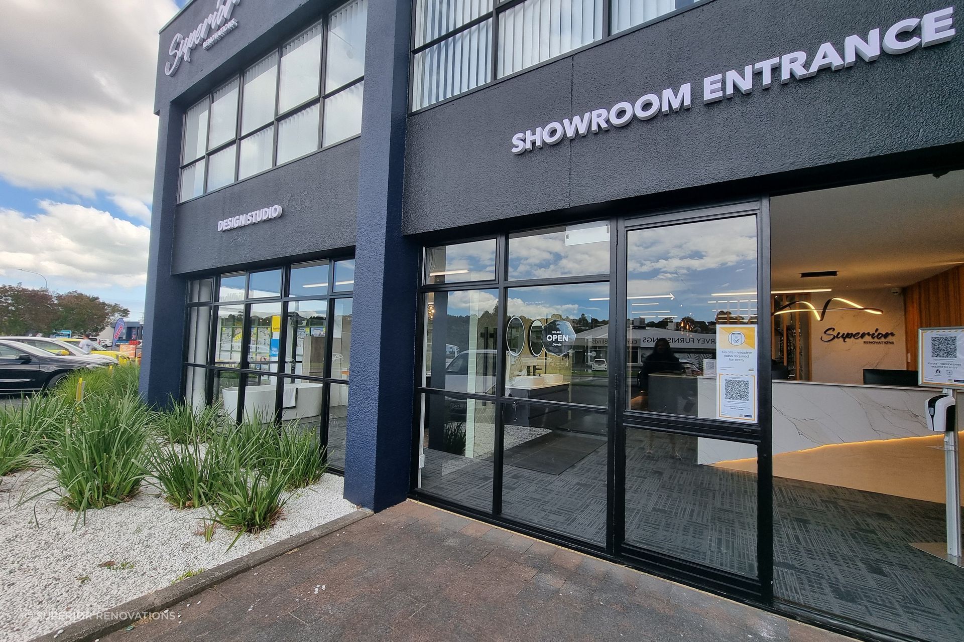 3 KITCHEN DISPLAYS EXPLAINED IN OUR KITCHEN SHOWROOM IN AUCKLAND – KITCHEN DESIGNS + MATERIALS