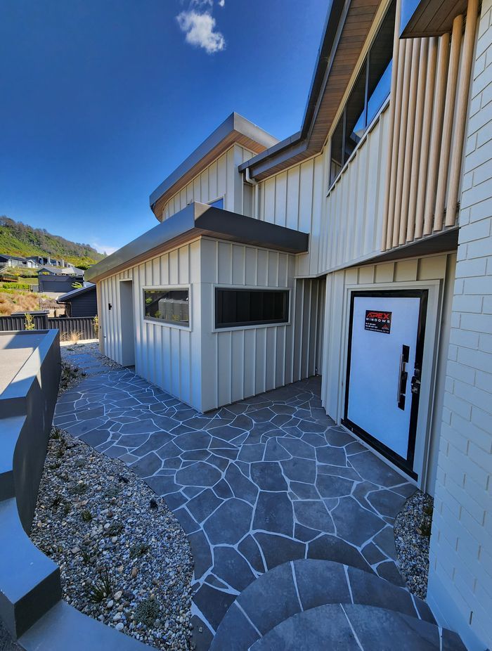 Bluestone Crazy Paving