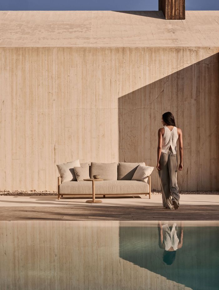 Amanu 3 seater by Yabu Pushelberg