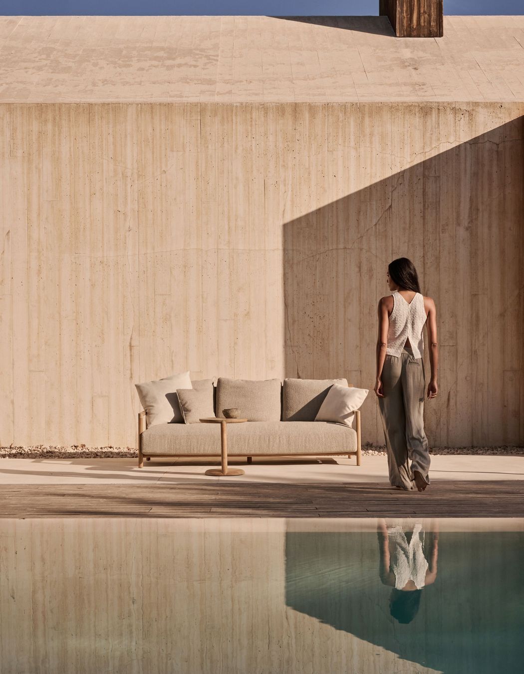 Amanu 3 seater by Yabu Pushelberg