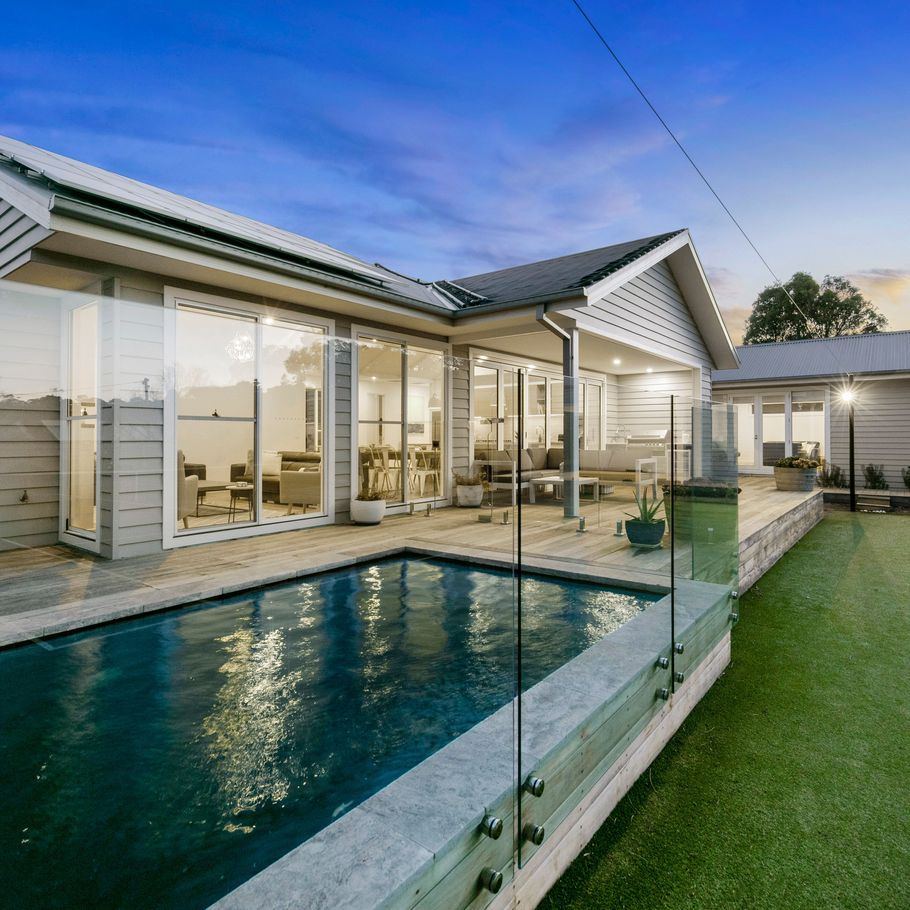 11 creative pool fencing ideas that combine style and safety