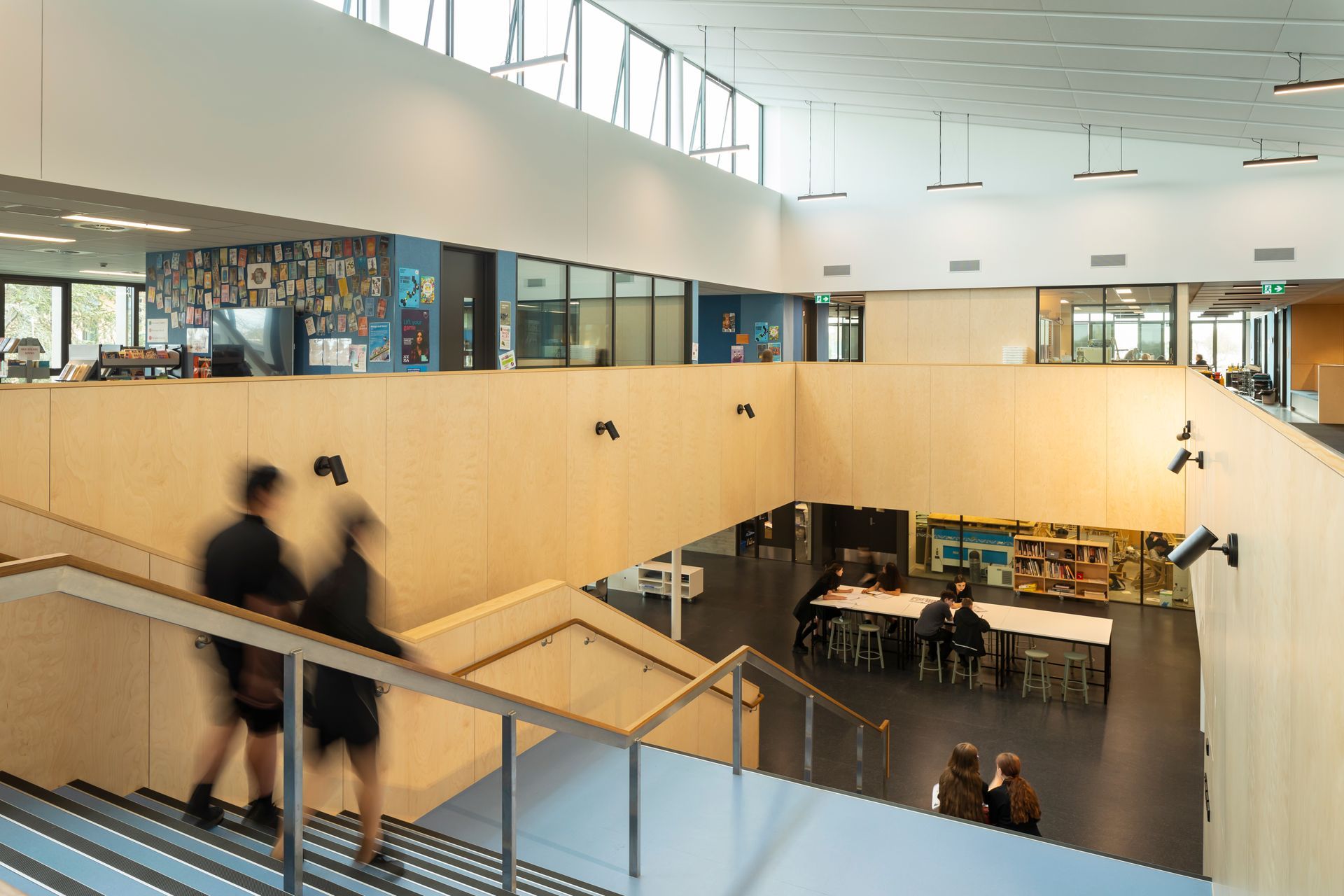 The creativity and innovation hub is sited on the street front, and features extensive glazing, so that the community can look in and feel connected with what the students are creating.