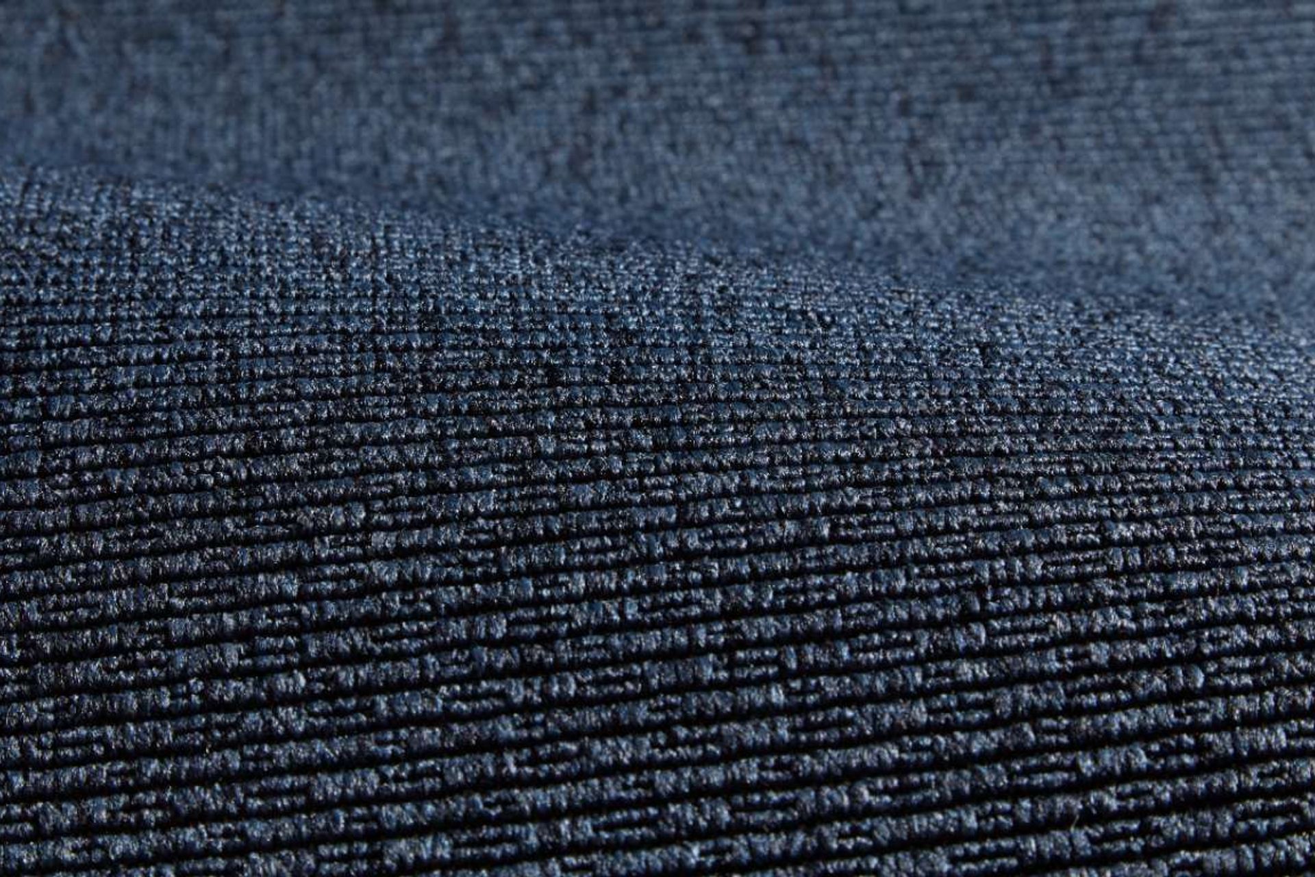 Chain broadloom in 100% Econyl recycled yarn from Fletco.