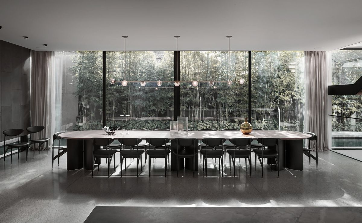 An introspective Brighton home that plays with light and shadow