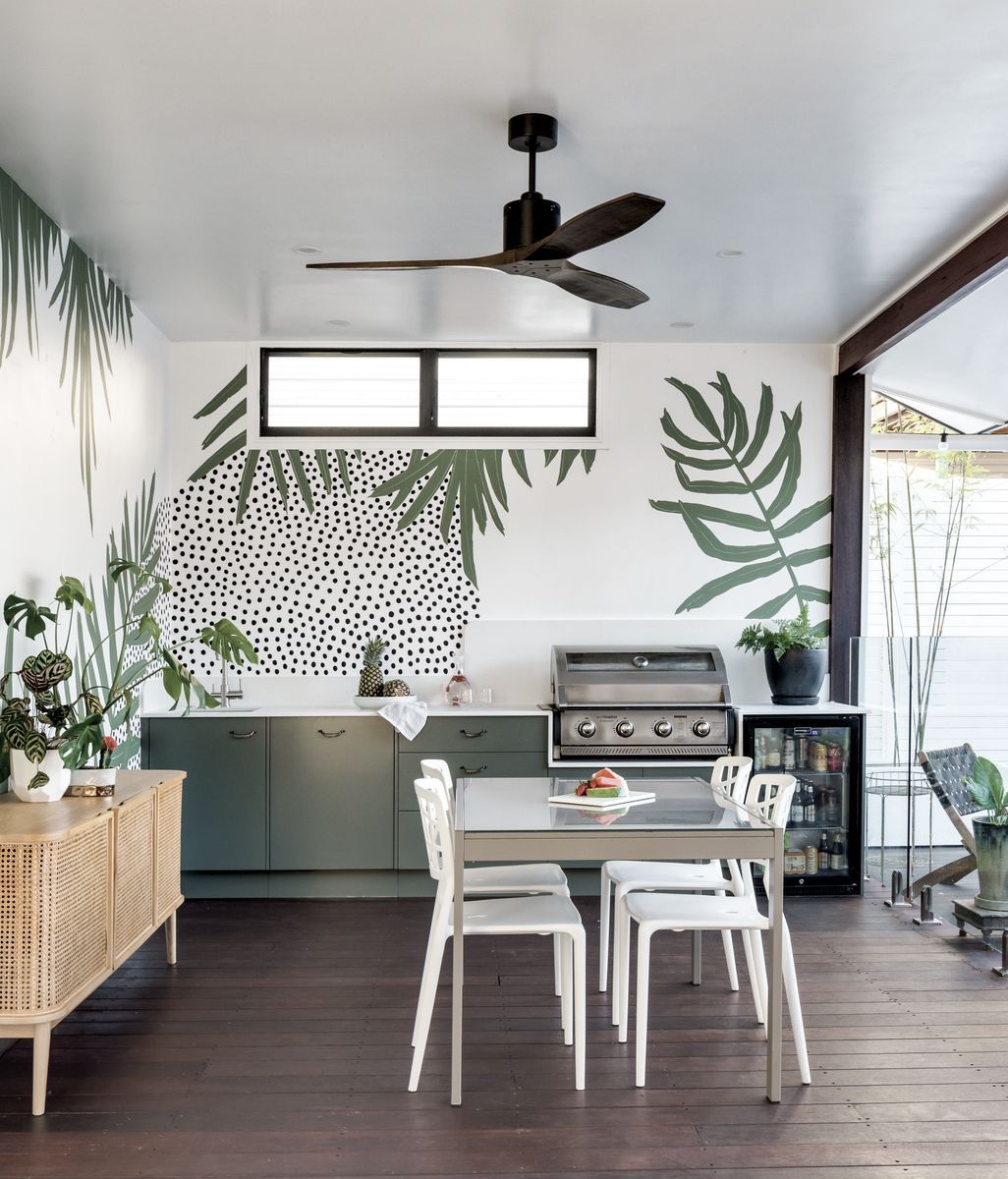 Take alfresco dining to new levels with these outdoor kitchen ideas
