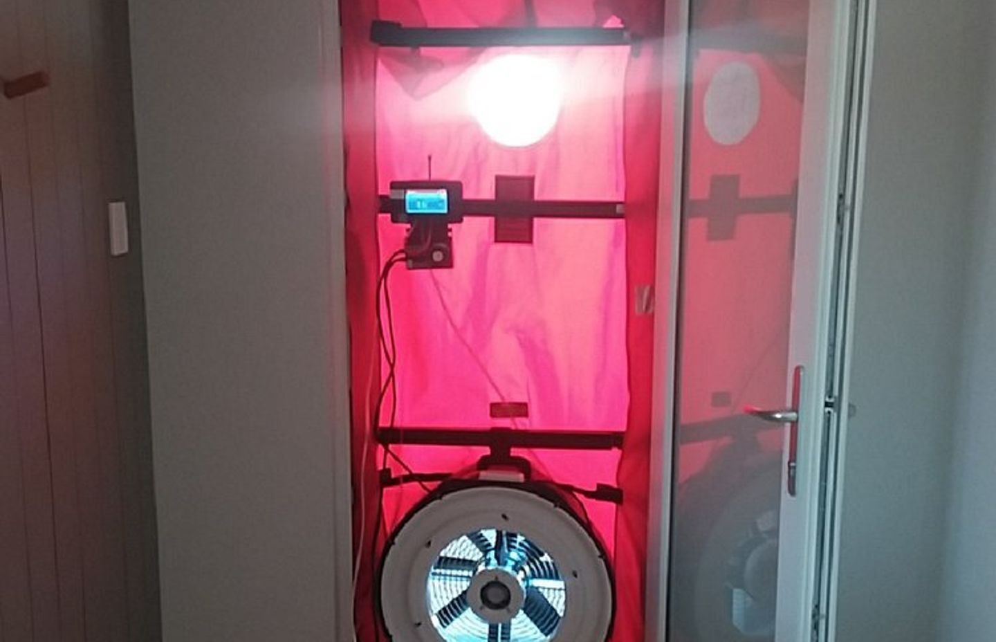 Blowerdoor in action.