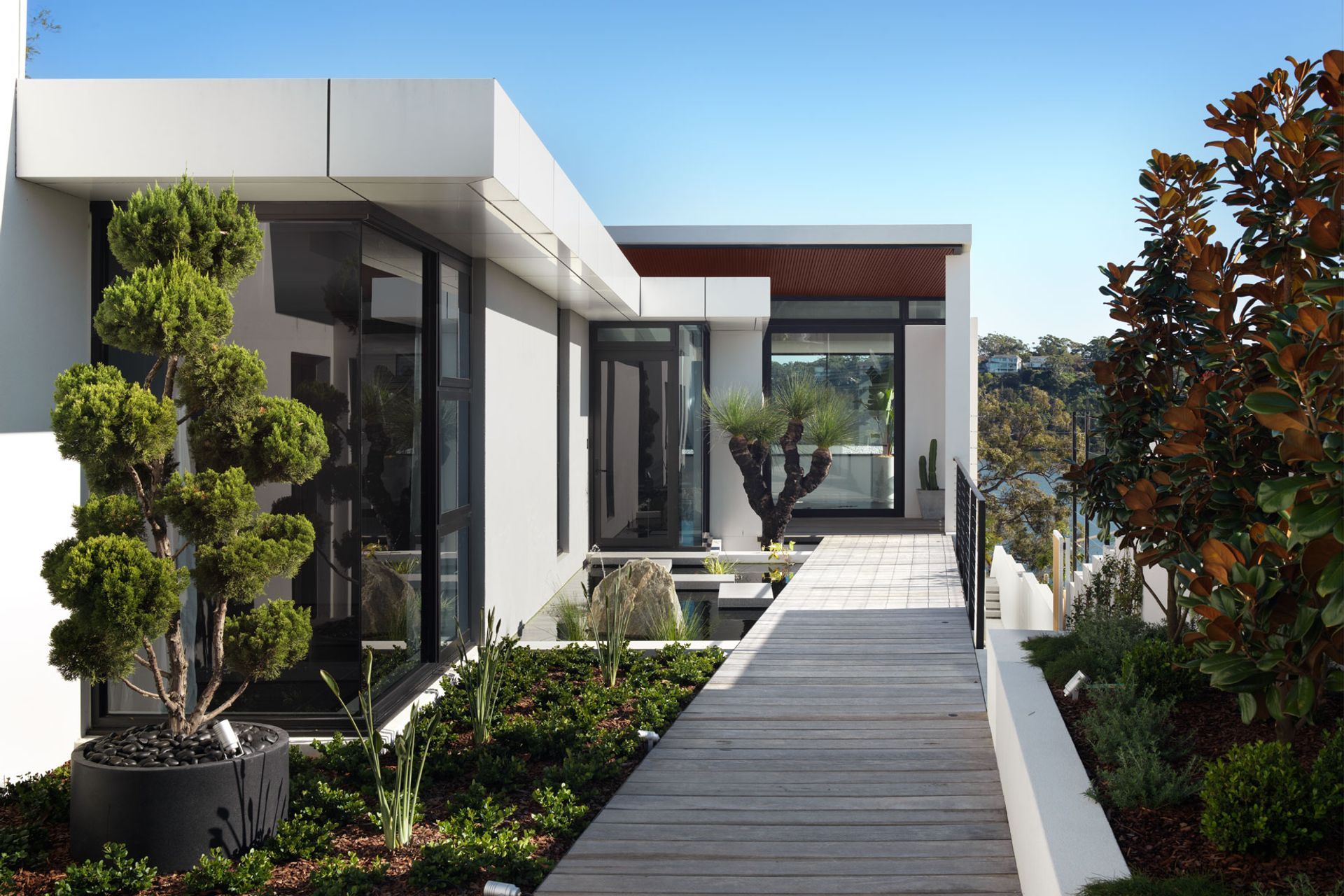 Oyster Bay House by Couvaras Architects, Bakker Built and Farrugia Design | Photography by Luke Butterly