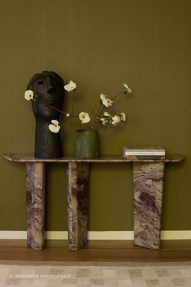 Featured above: Bronze Head by Lynne Edey & Tree Vase by Pauline Meade.