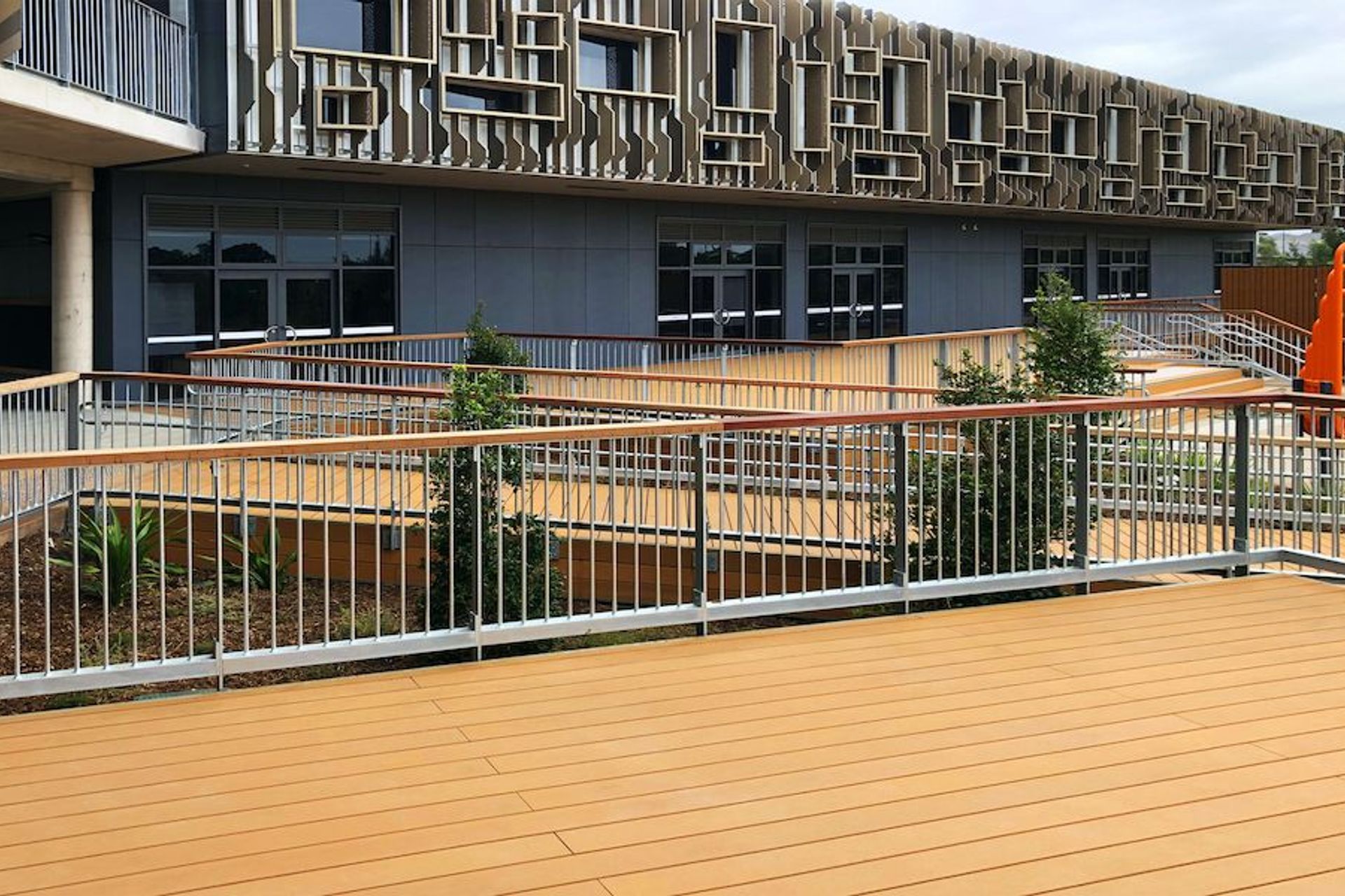 Innowood - Permium FIBA-DEK