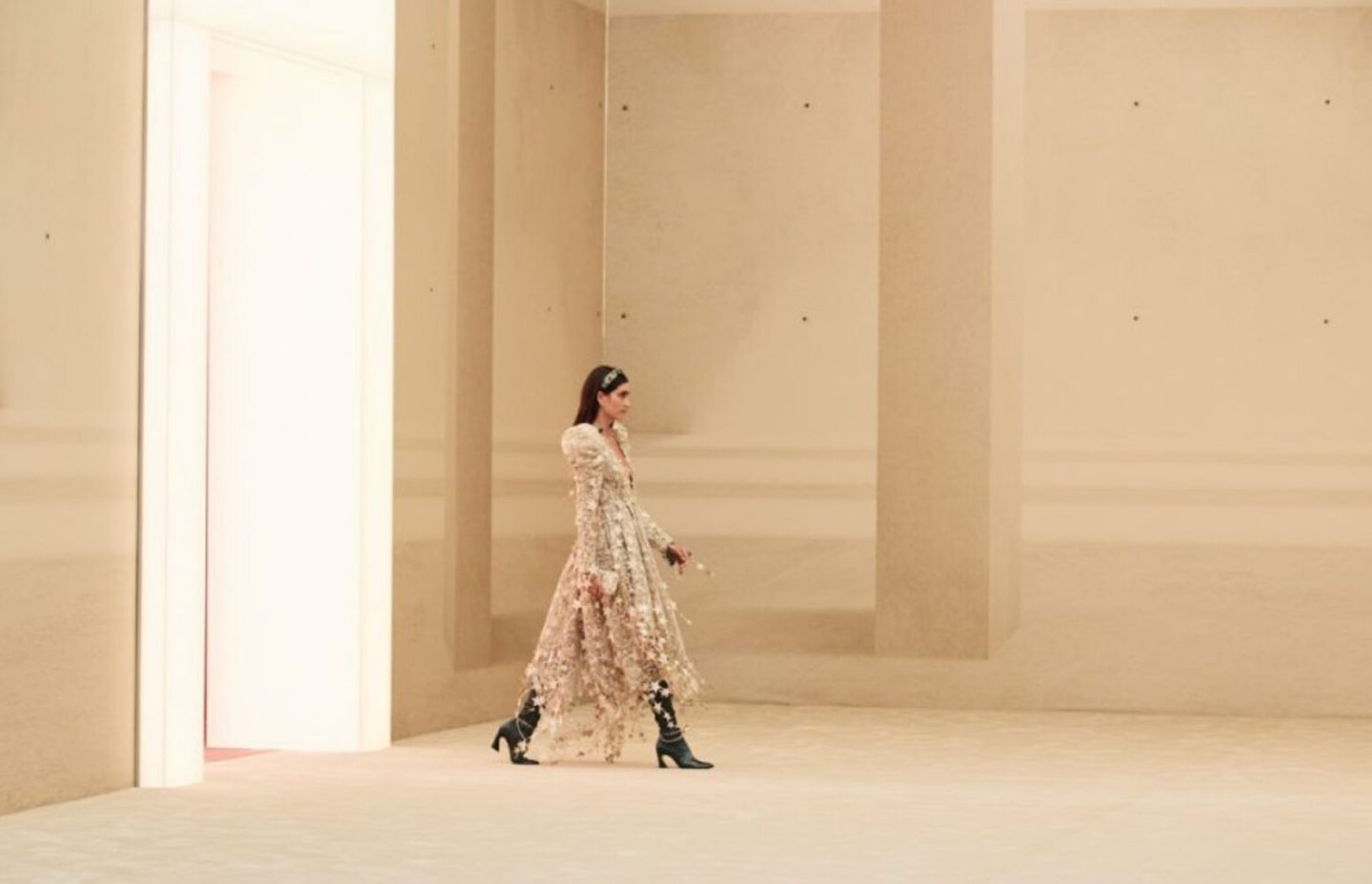 Galactic Fantacy – Fyber At The Zimmermann Fall Fashion Show 2022