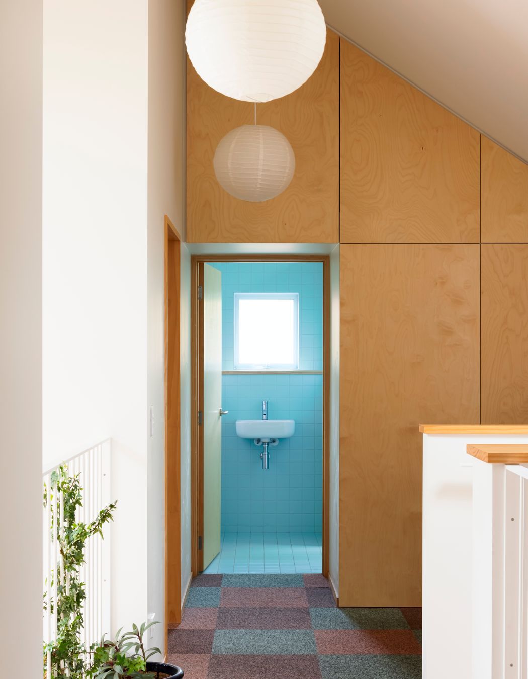 The bathroom tiles and upstairs carpet pay homage to the valley's beautiful sunsets.