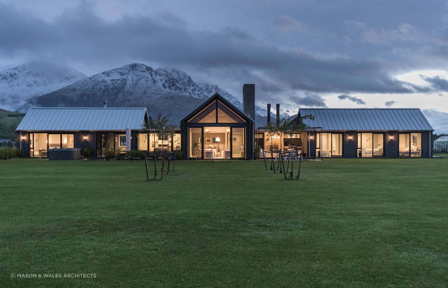 A breathtaking view with a fittingly sublime home - Photography: Bladescenes