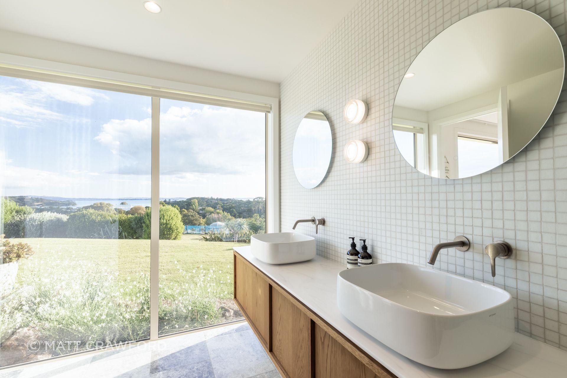 AMArchitectsWaihekeMCrawfordMCP1364-HDR-v2.jpg