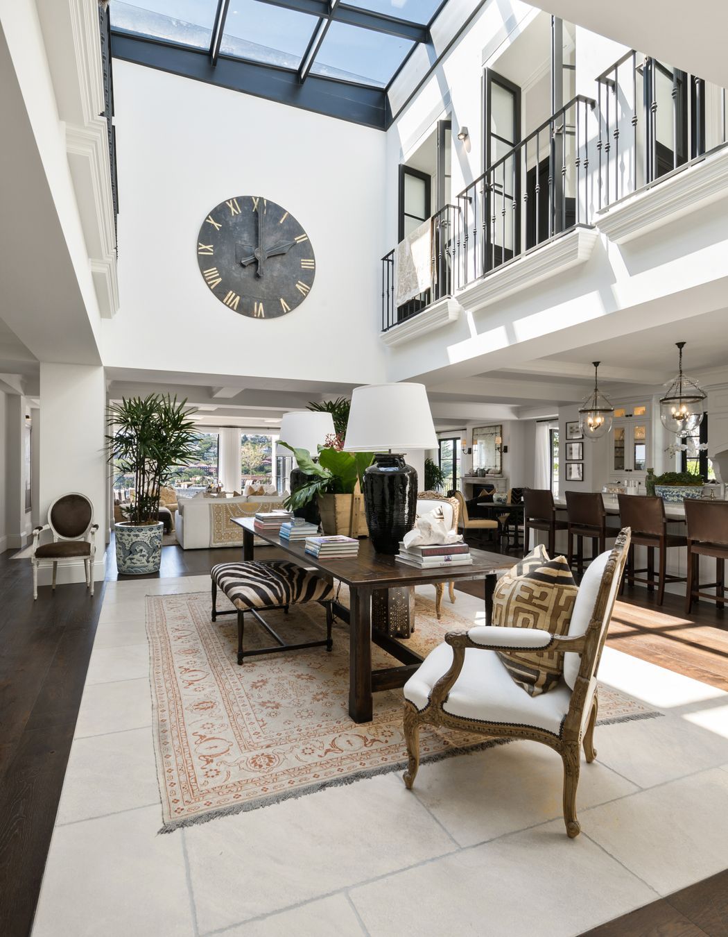 Lynda Kerry Interior Design | Andrew Barnyak Design | Cathedral Limestone Alfresco