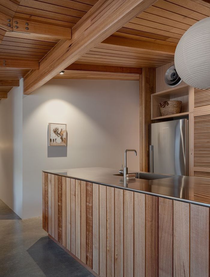 Normanville Beach House by Adam Johnson Design