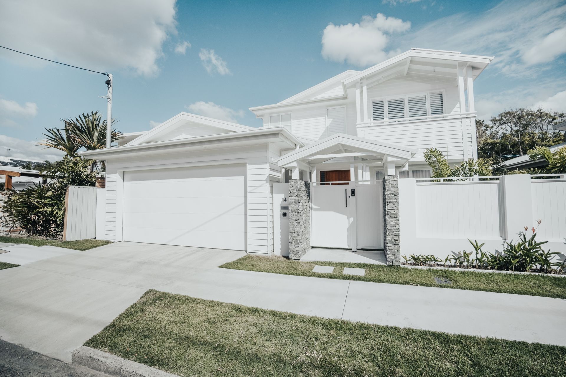 Heritage Sectional Door in Colorbond Surfmist | Steel-Line