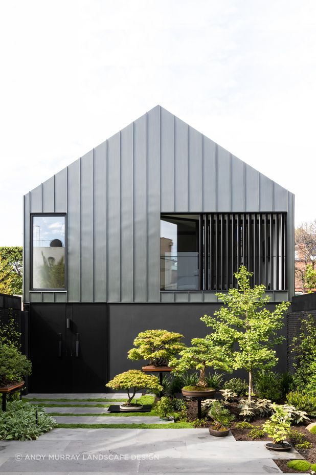 East Melbourne Garden by Andy Murray Landscape Architecture | Photography by Ross Honeysett