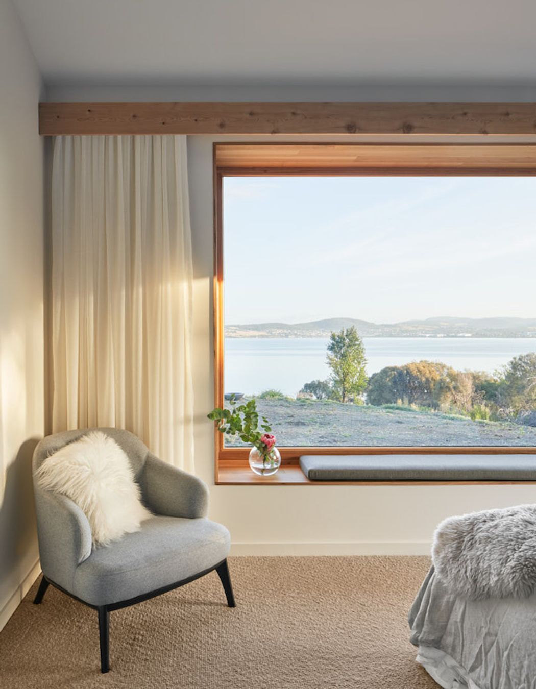 Family affair: a sustainable rural home connected to nature