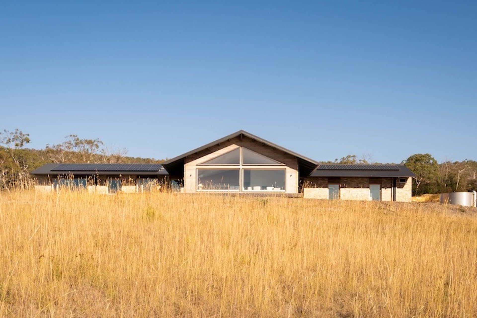 Family affair: a sustainable rural home connected to nature