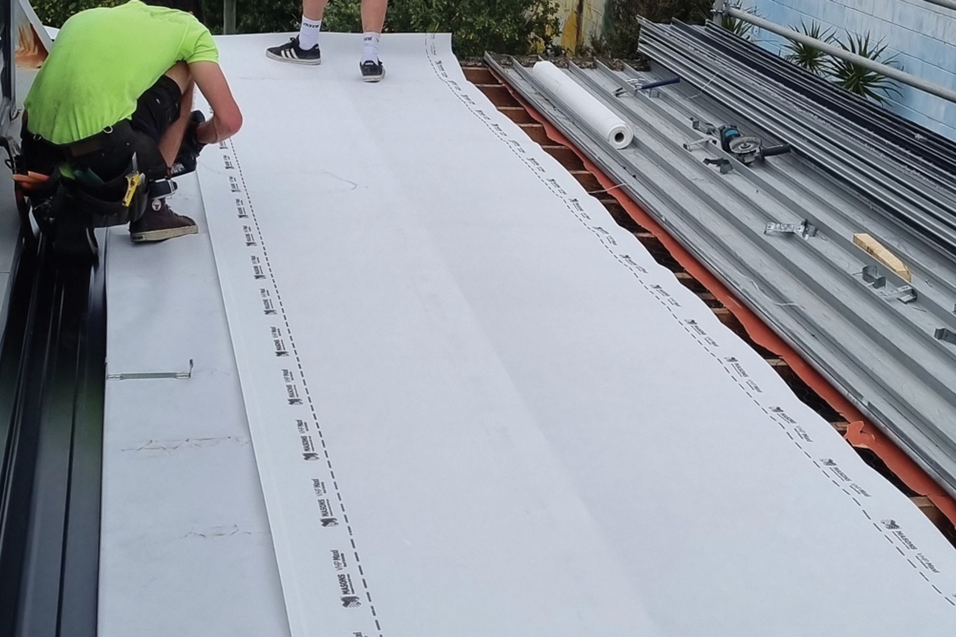 Three-ply VHP Roof Underlay by Masons leads to better moisture management