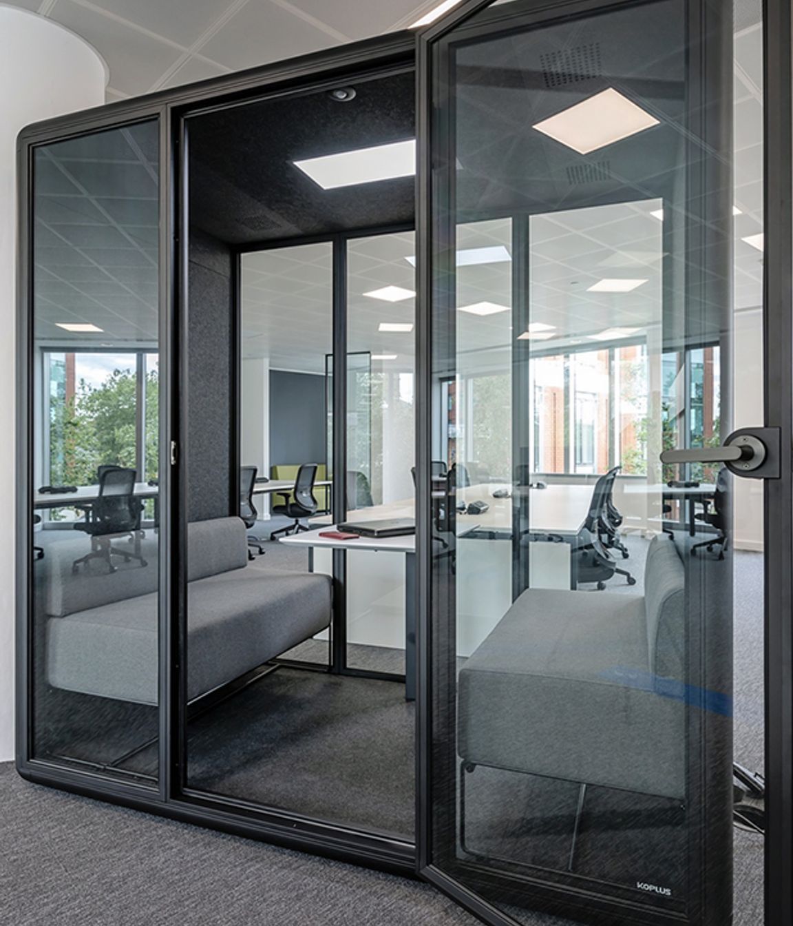 Managing noise in the workplace: office sound levels explained