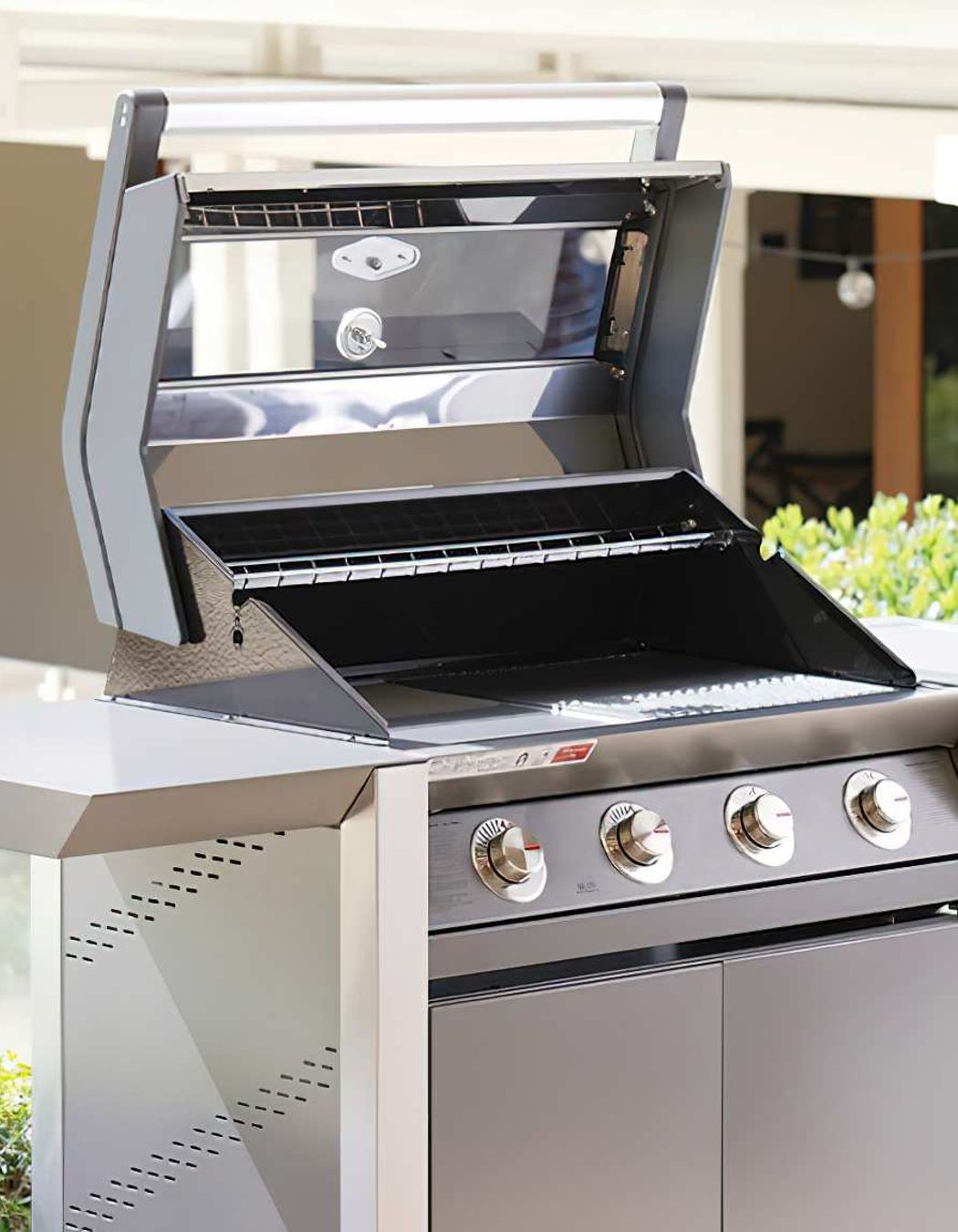 BeefEater 1600 Series Dark BBQ & Trolley with Side Burner (BMG1641DA)