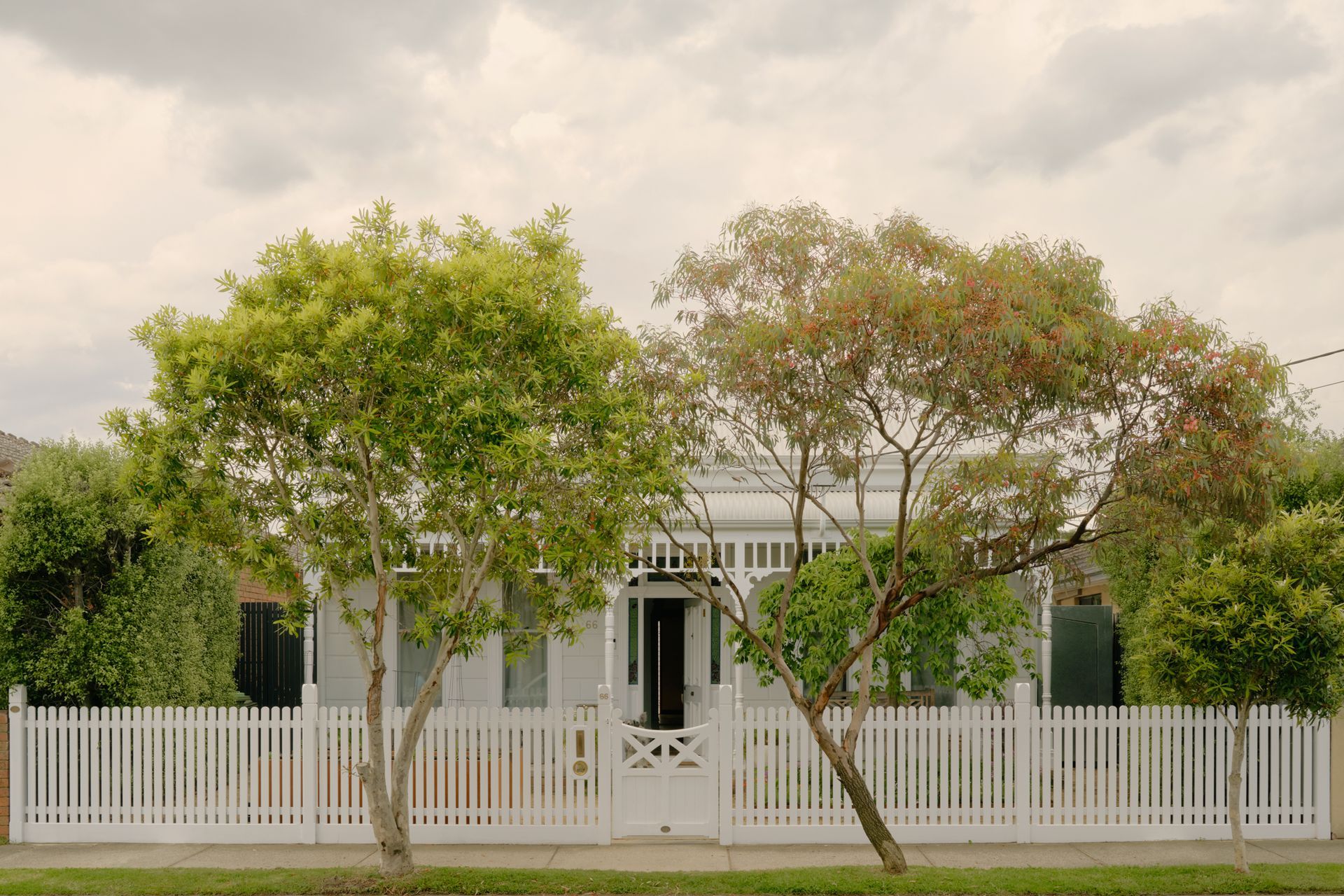 Fireside House by Breathe | Photography by Tom Ross