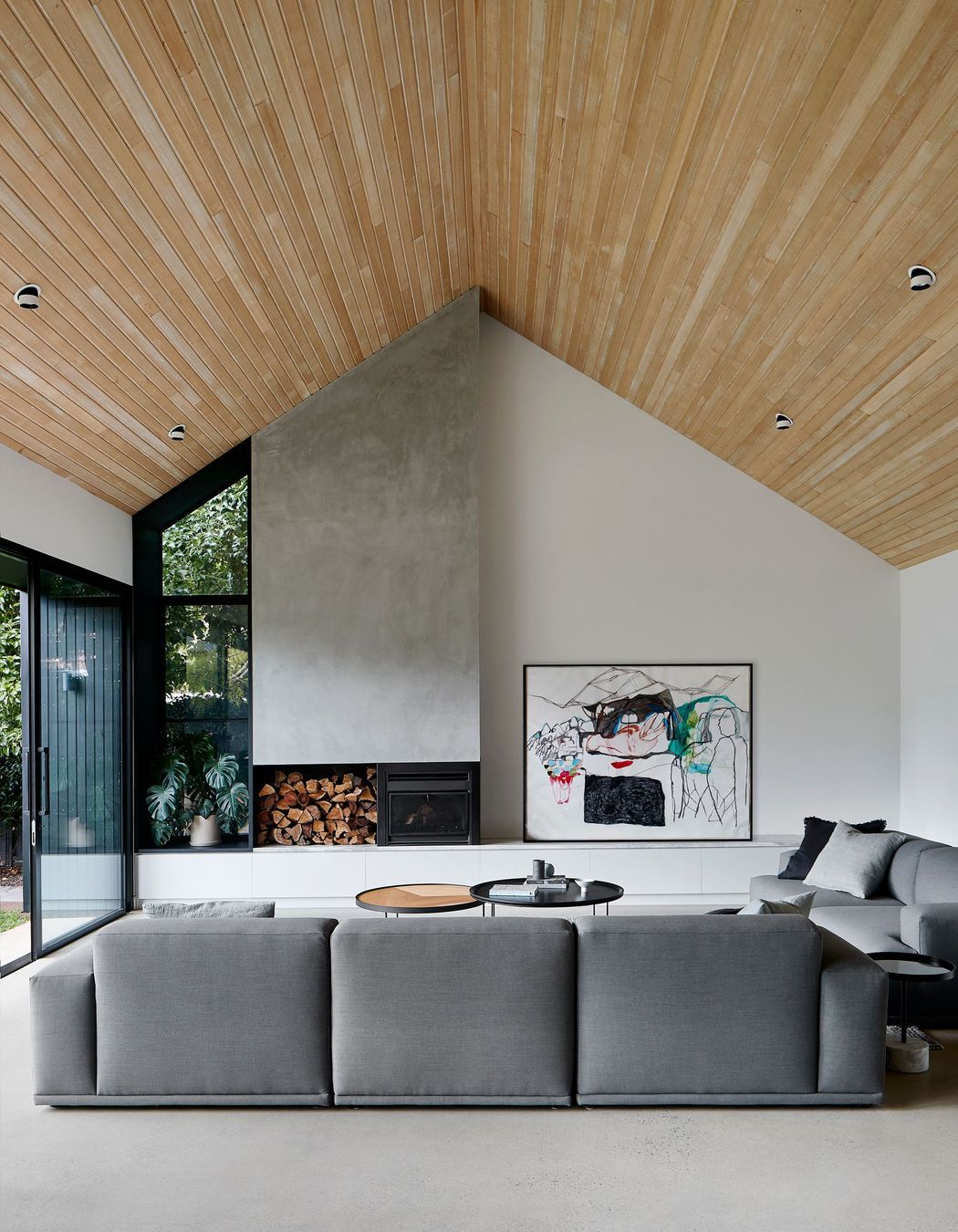 An open modern living space. Photographer: Shannon McGrath.