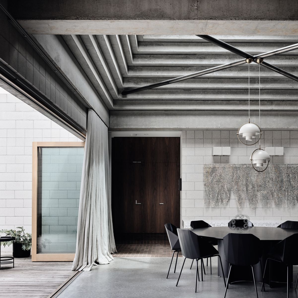 The softness of concrete: spaces that shape the traditionally unyielding material