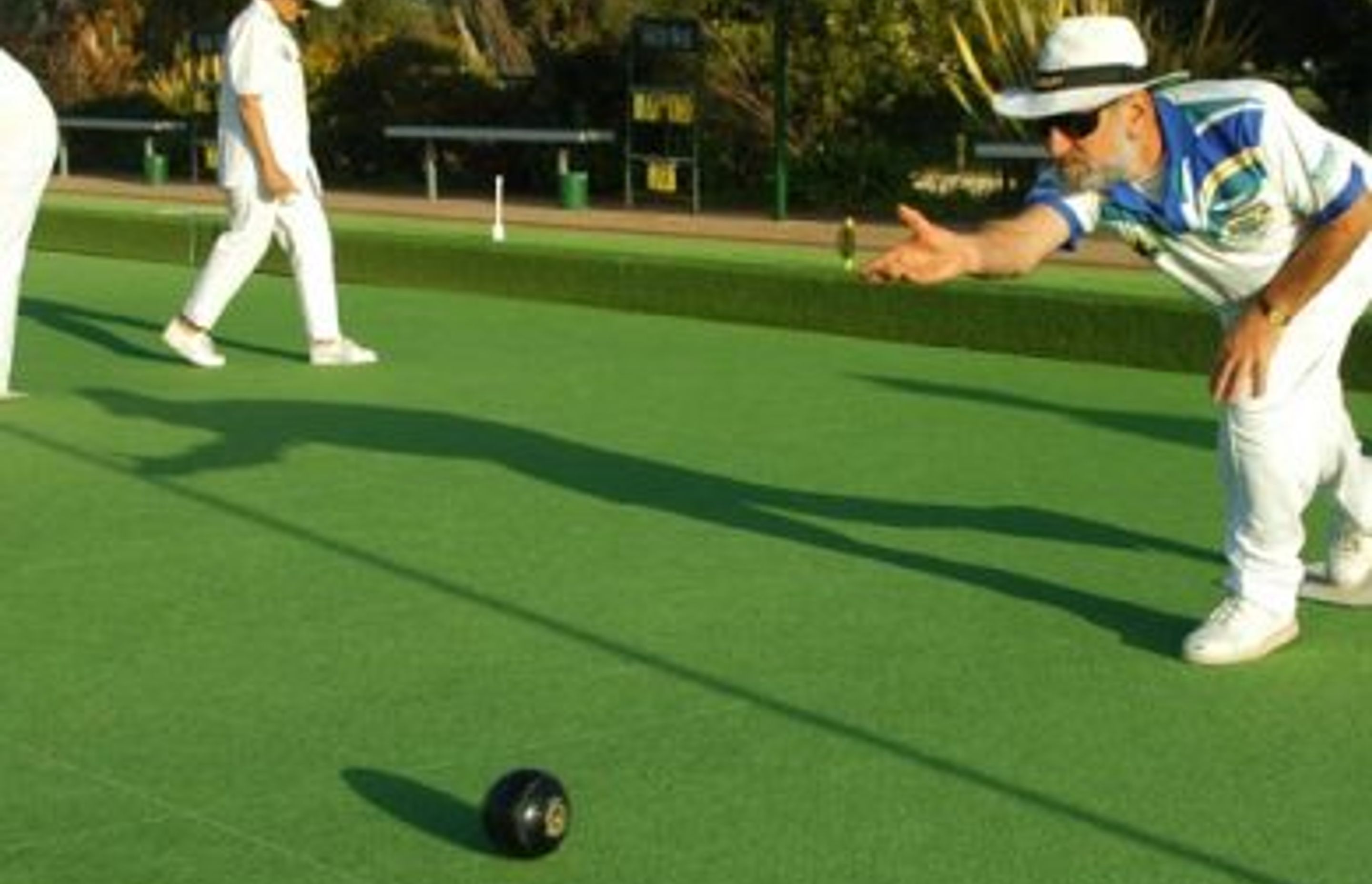 6 Compelling Reasons to use an artificial turf surface for your Bowling