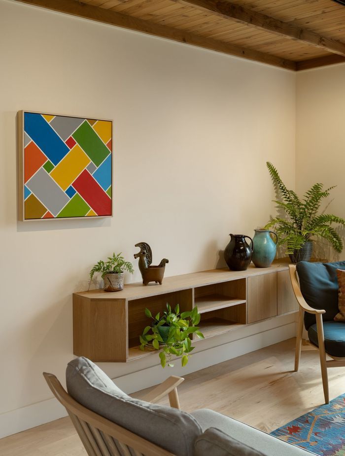 Interior Design and Architecture by Chris Corson-Scott and Pac Studio – Lounge pieces by Ercol 'Marino' Sofa and Armchair