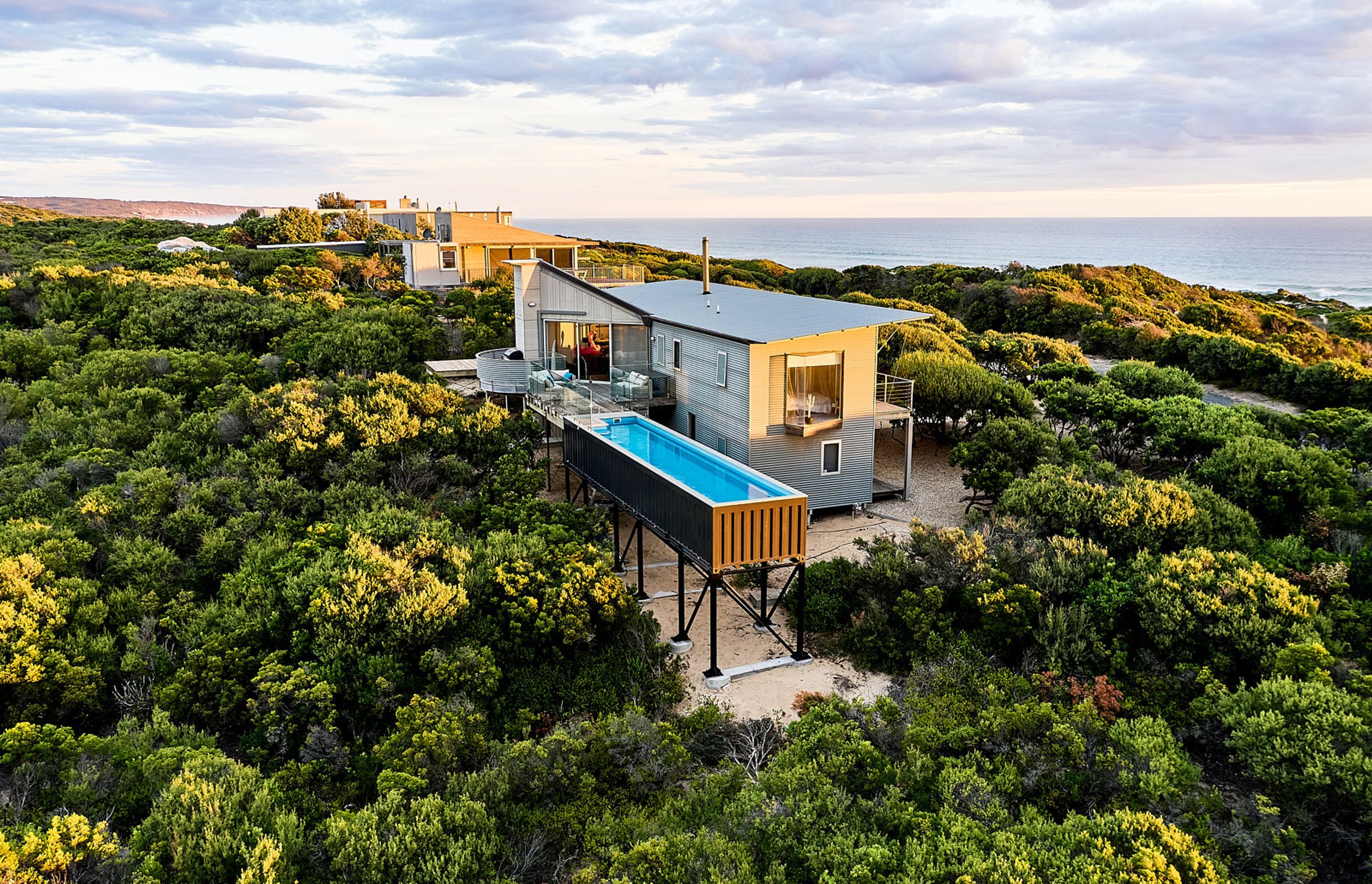 St Andrews Beach by Shipping Container Pools | Photography by Chris McConville