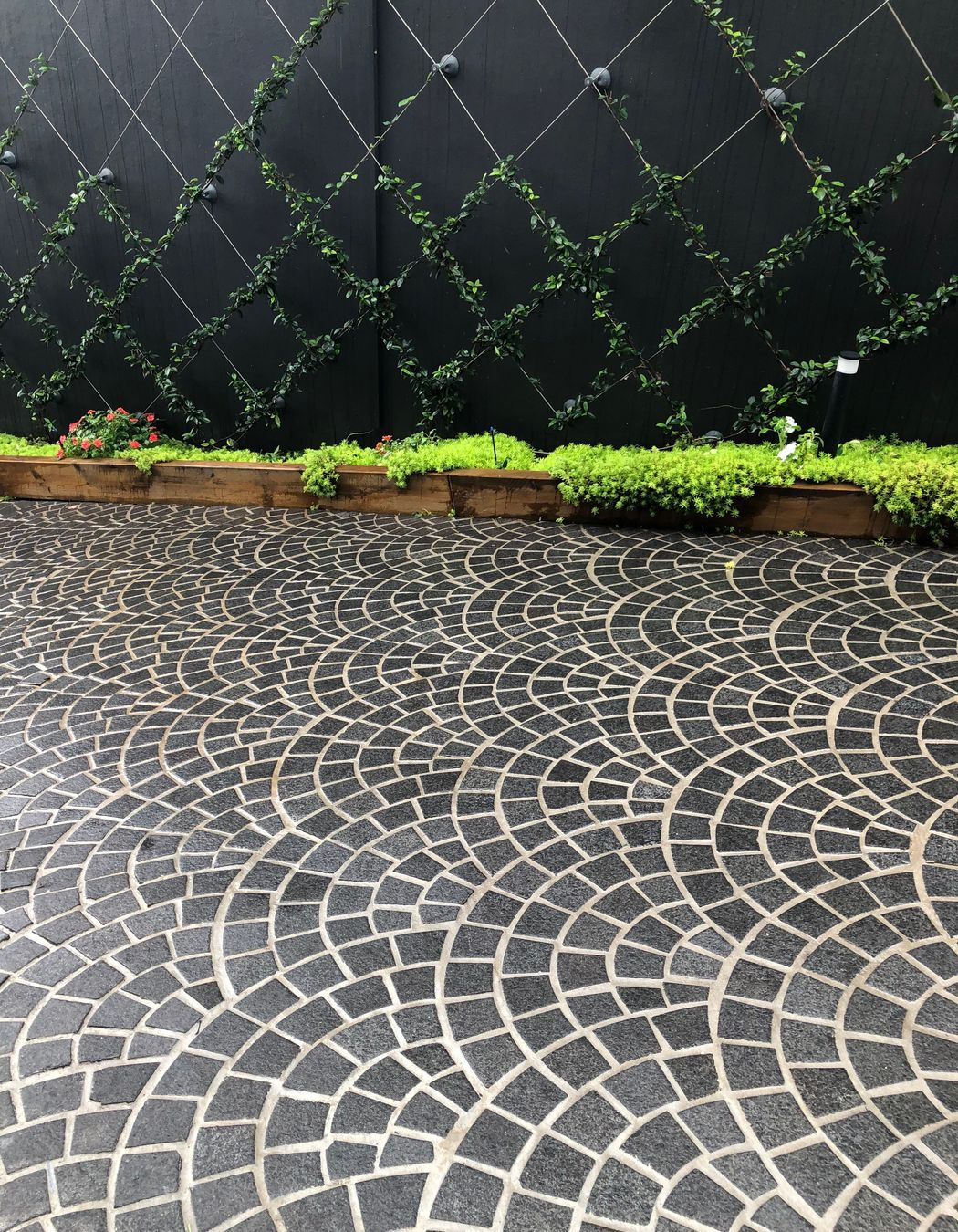 Charocoal-Cobblestones-Fanned-6-1-v3.jpg