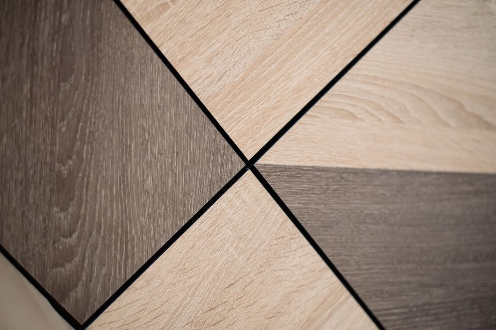 Contrasting-timber-colours-M.jpg
