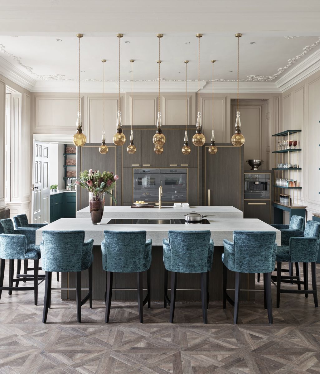 The golden age: how to use metallic accents to create a luxurious space