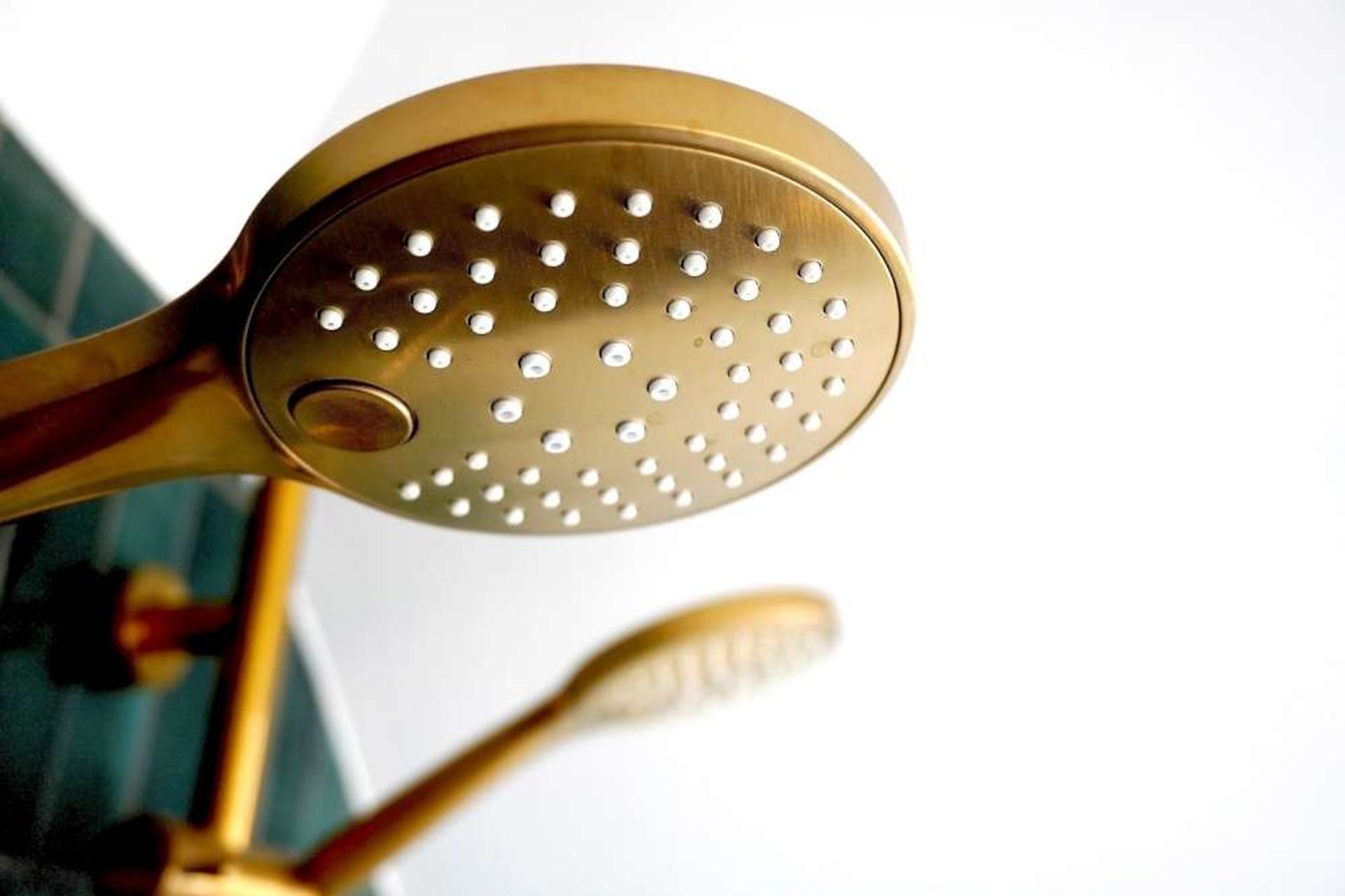 Q &amp; A WITH HOLLY (THE KITCHEN HUB) – CHOOSING THE RIGHT TAPWARE FOR YOUR BATHROOM DESIGN