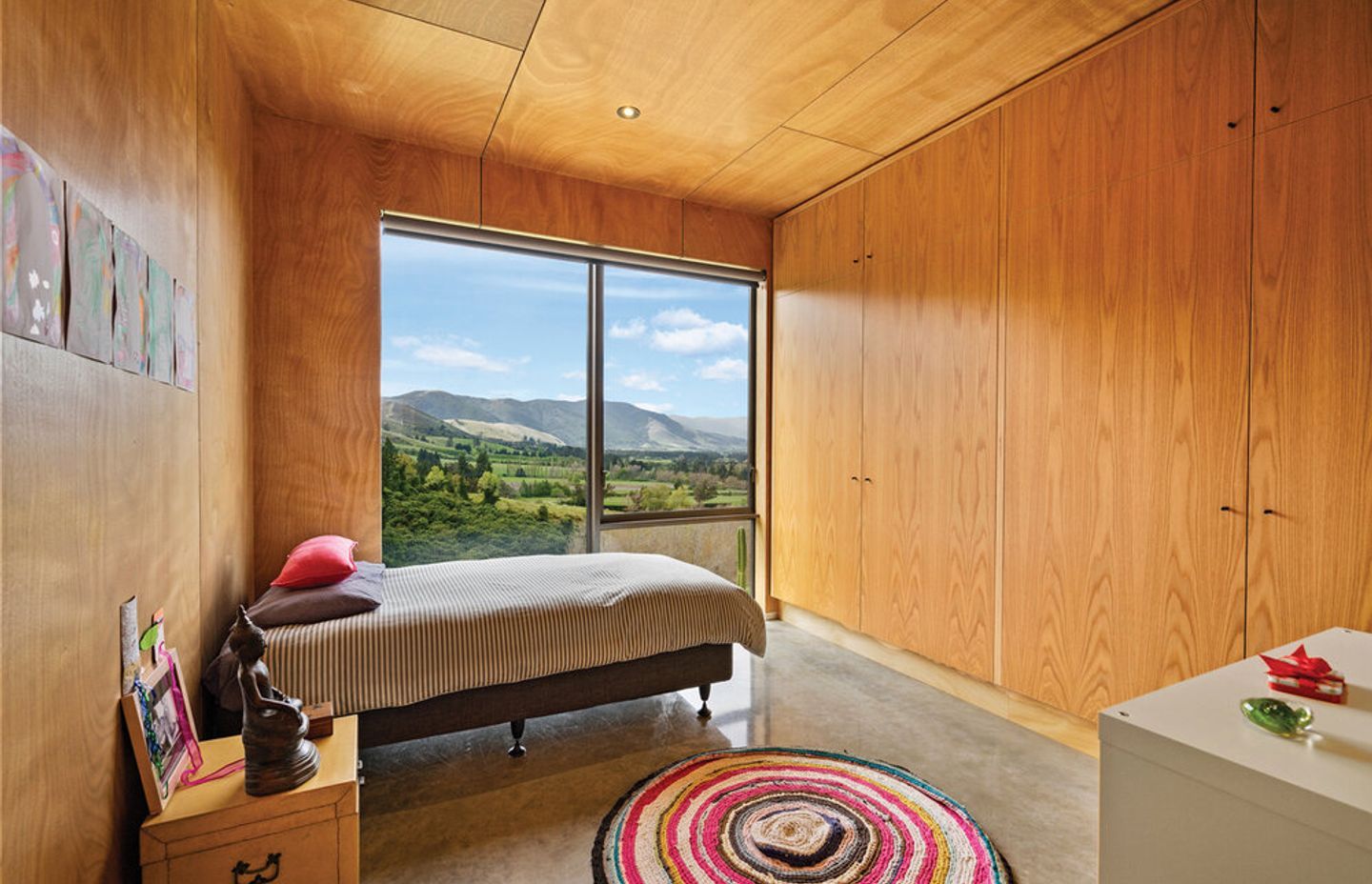 Where the kōwhai blooms