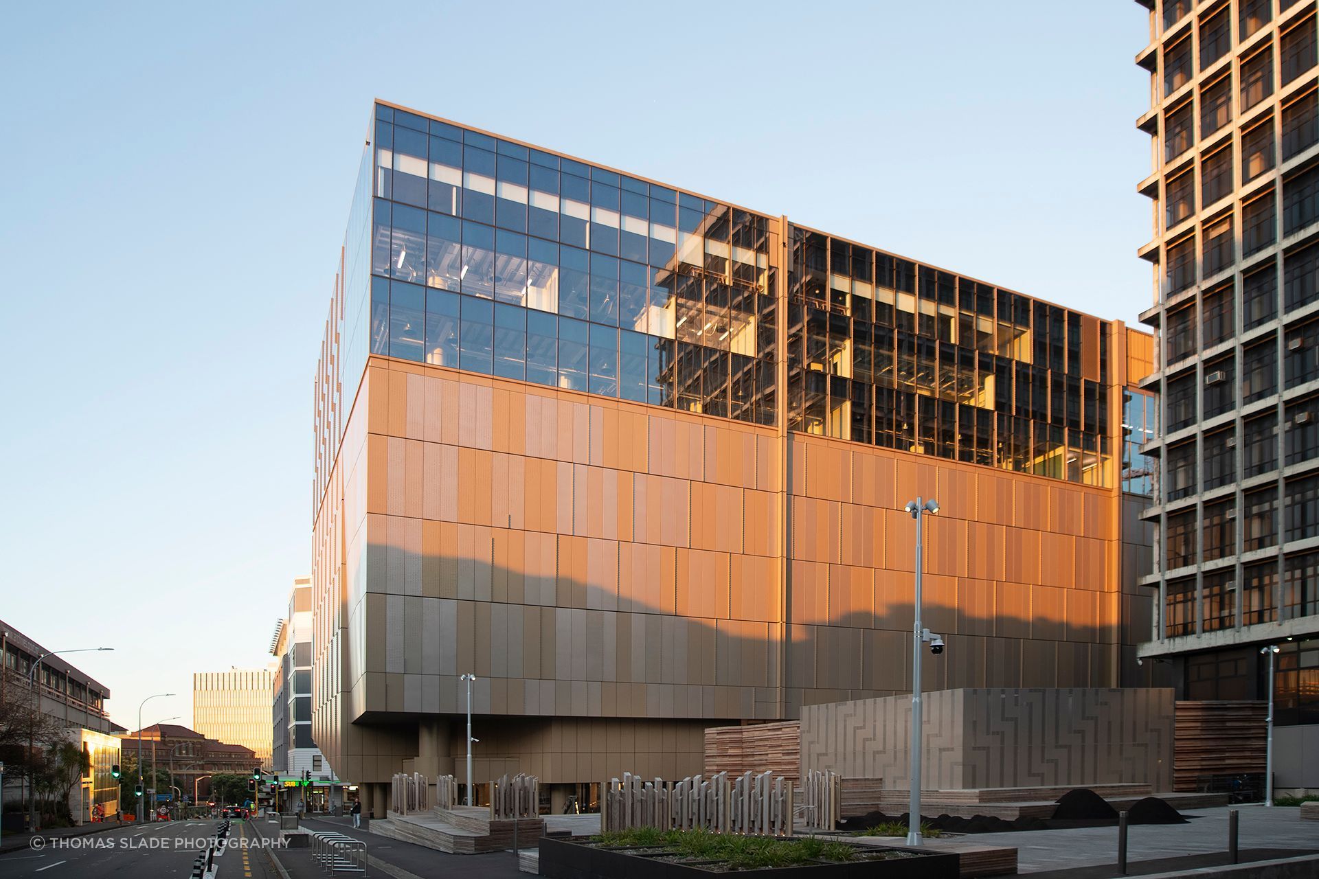Te Rua Archives New Zealand, Wellington - the facade required extensive engineering and innovation to achieve high-performance airtightness and seismic resilience exceeding the Conservation of Cultural Heritage code BS/EN 16893 project requirements.