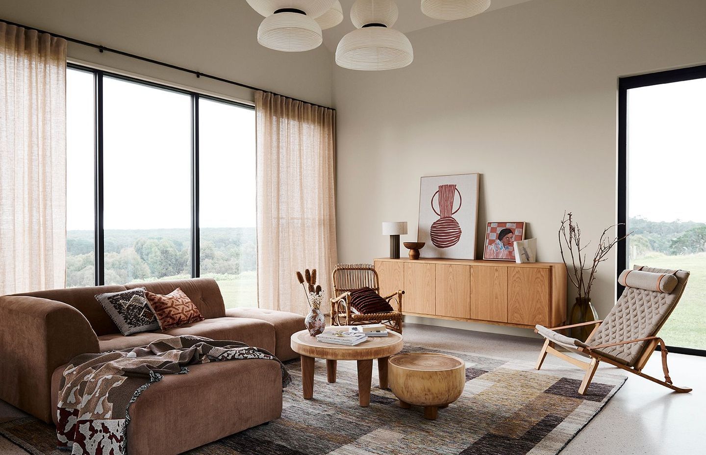 Image supplied by Dulux & features Dulux Glinks Gully. Styling: Bree Leech, Photography: Lisa Cohen. Artwork: "Cleo" by Rachel Castle.