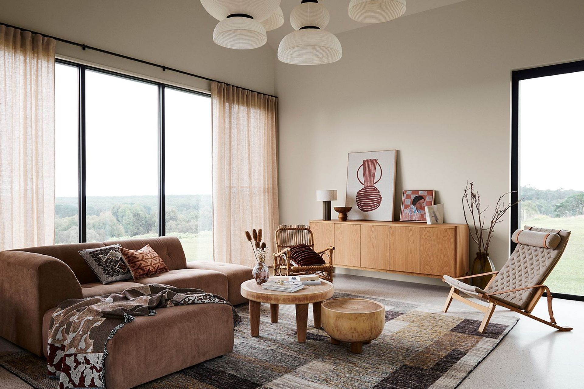 Image supplied by Dulux & features Dulux Glinks Gully. Styling: Bree Leech, Photography: Lisa Cohen. Artwork: "Cleo" by Rachel Castle.