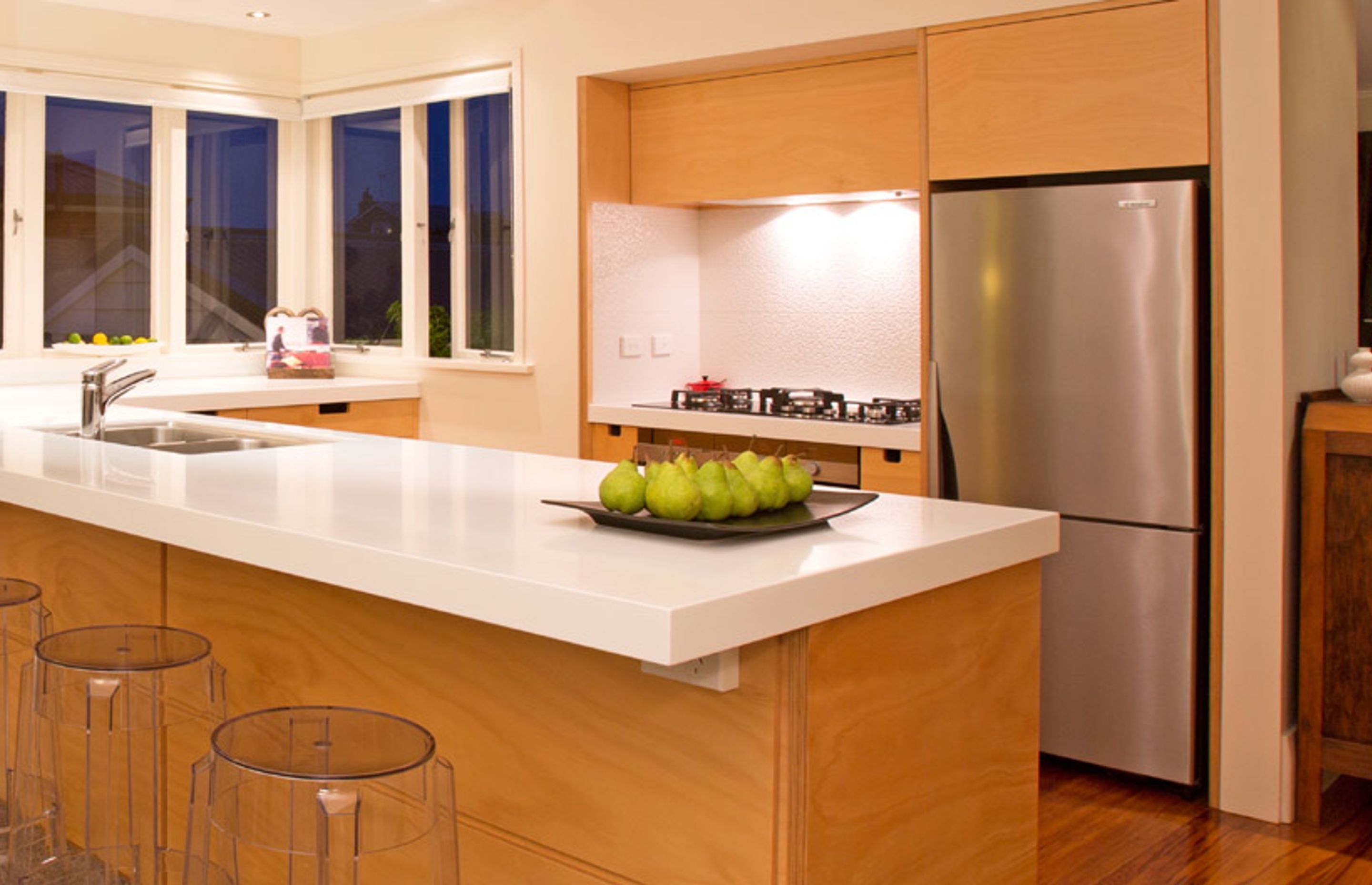 Clever Tips for Designing Compact Kitchens