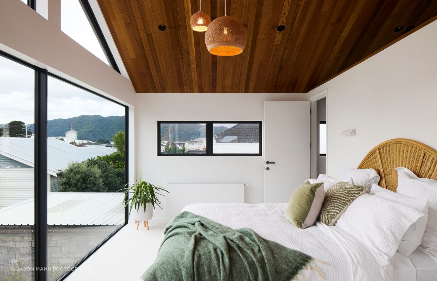 ZELA Offset Deep Tilt, black – SLDL251T  |  Multi-LIGHTZ, black – SL41-EL