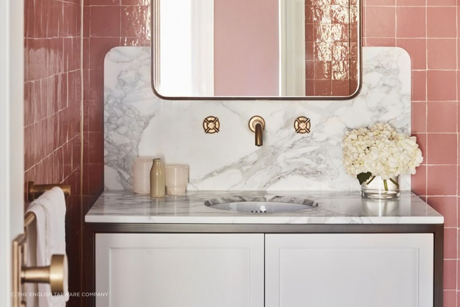 Lindfield Residence Bathroom with hues of coral - Photographer: Prue Roscoe
