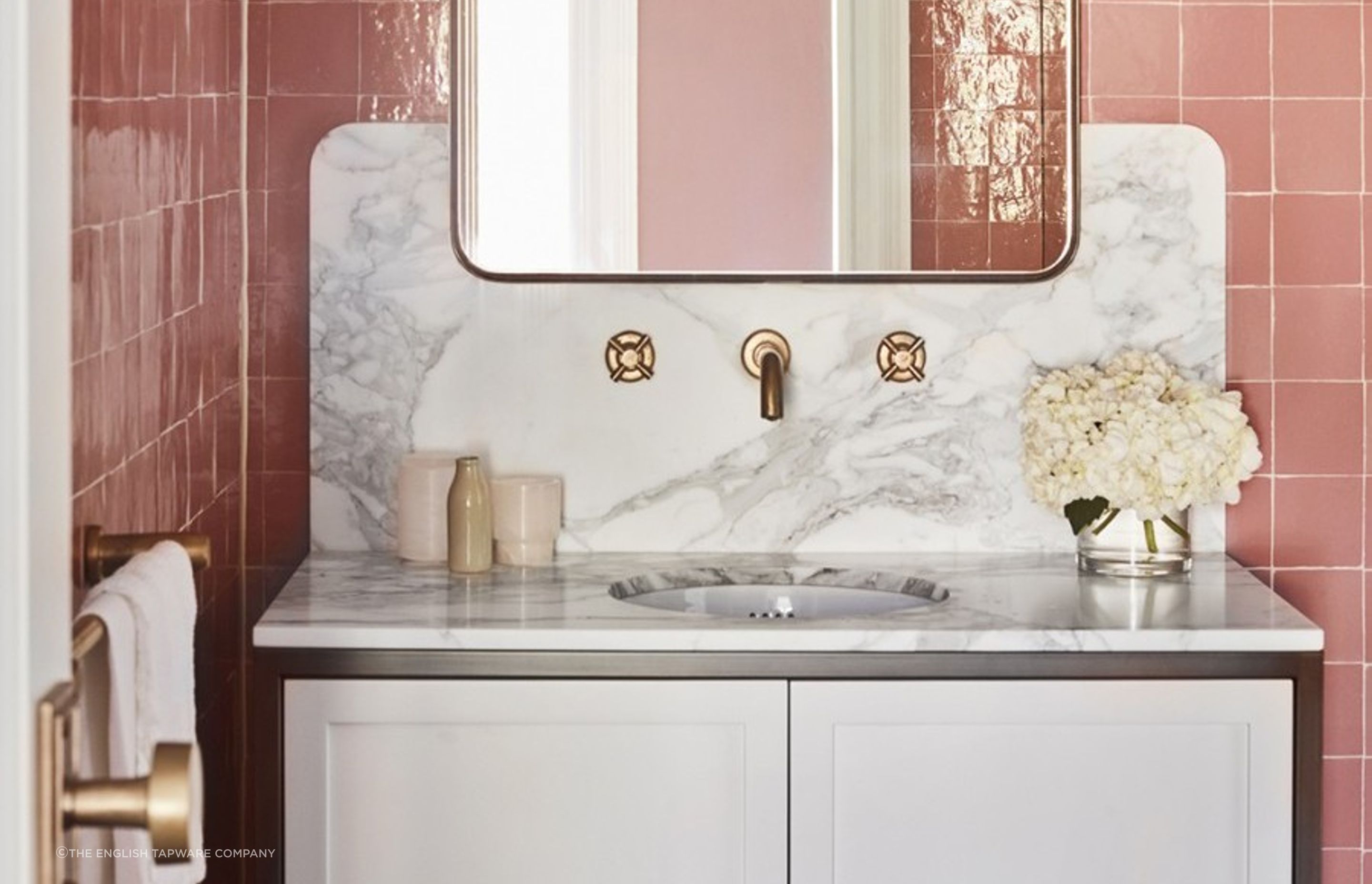 Lindfield Residence Bathroom with hues of coral - Photographer: Prue Roscoe