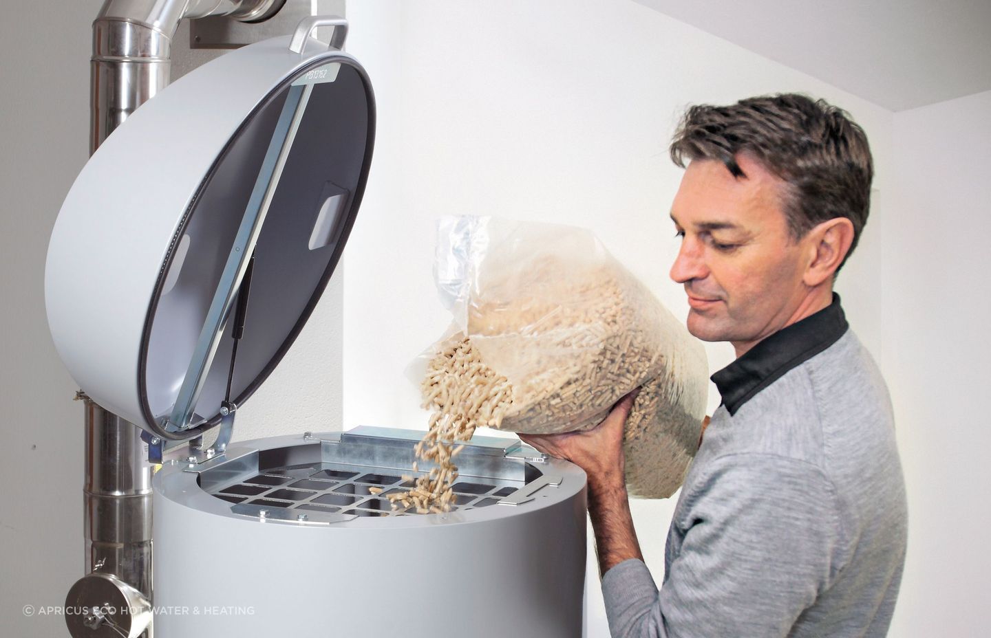 Heating with 100 per cent renewable energy is possible with a pellet boiler.