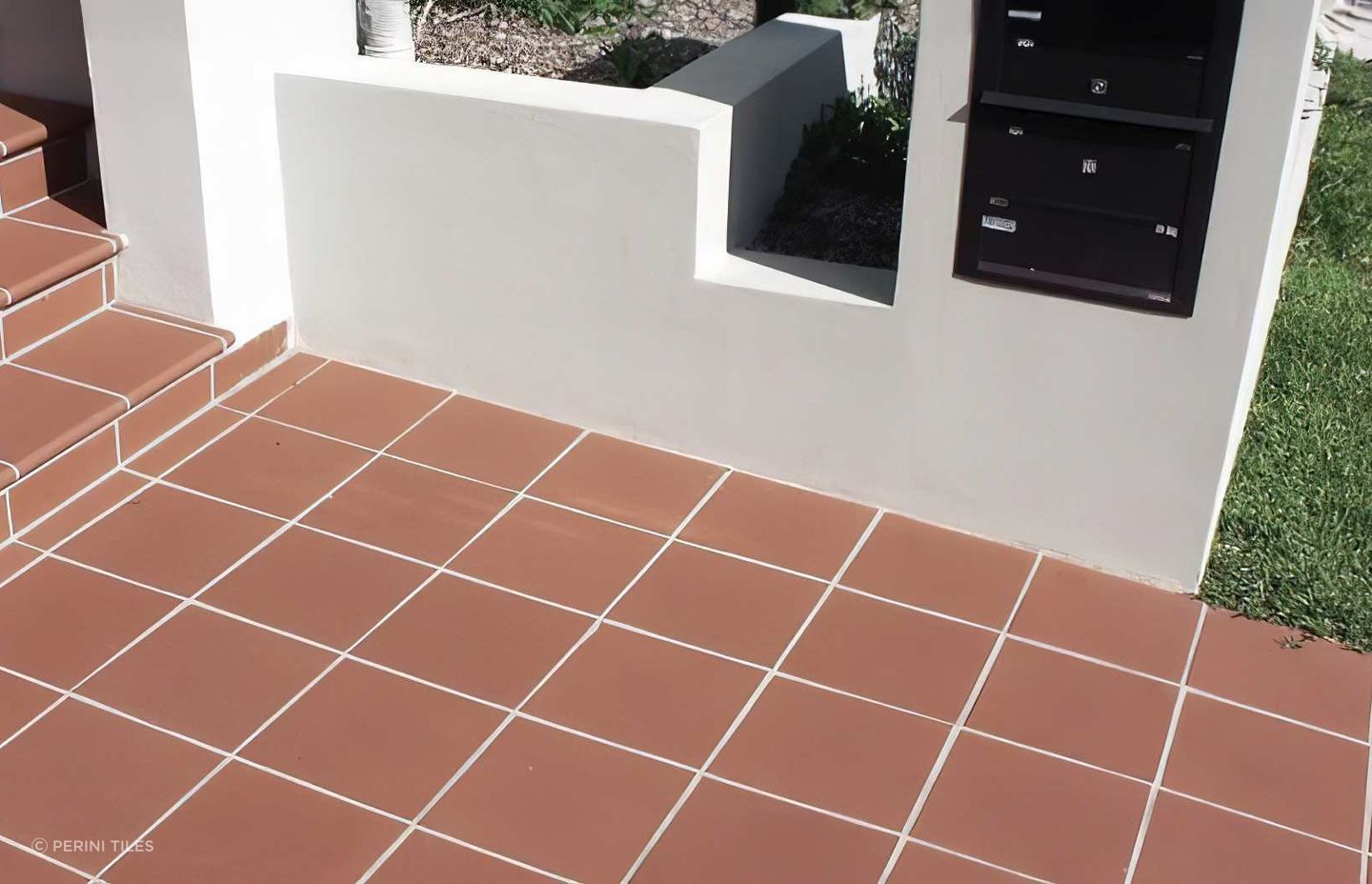 Available in a classic subway and square tile shape, our luxurious Ember terracotta tiles offer an exceptionally versatile floor tile and outdoor stair tile solution that is perfect for creating a warm and timeless aesthetic in your home’s outdoor spaces.